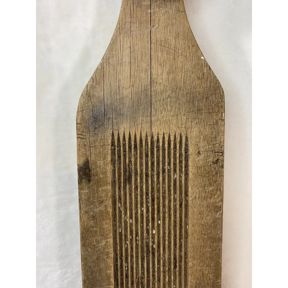 Vintage Wooden Fish Scaler Cleaning Skinner Filet Board Tail Clamp 23